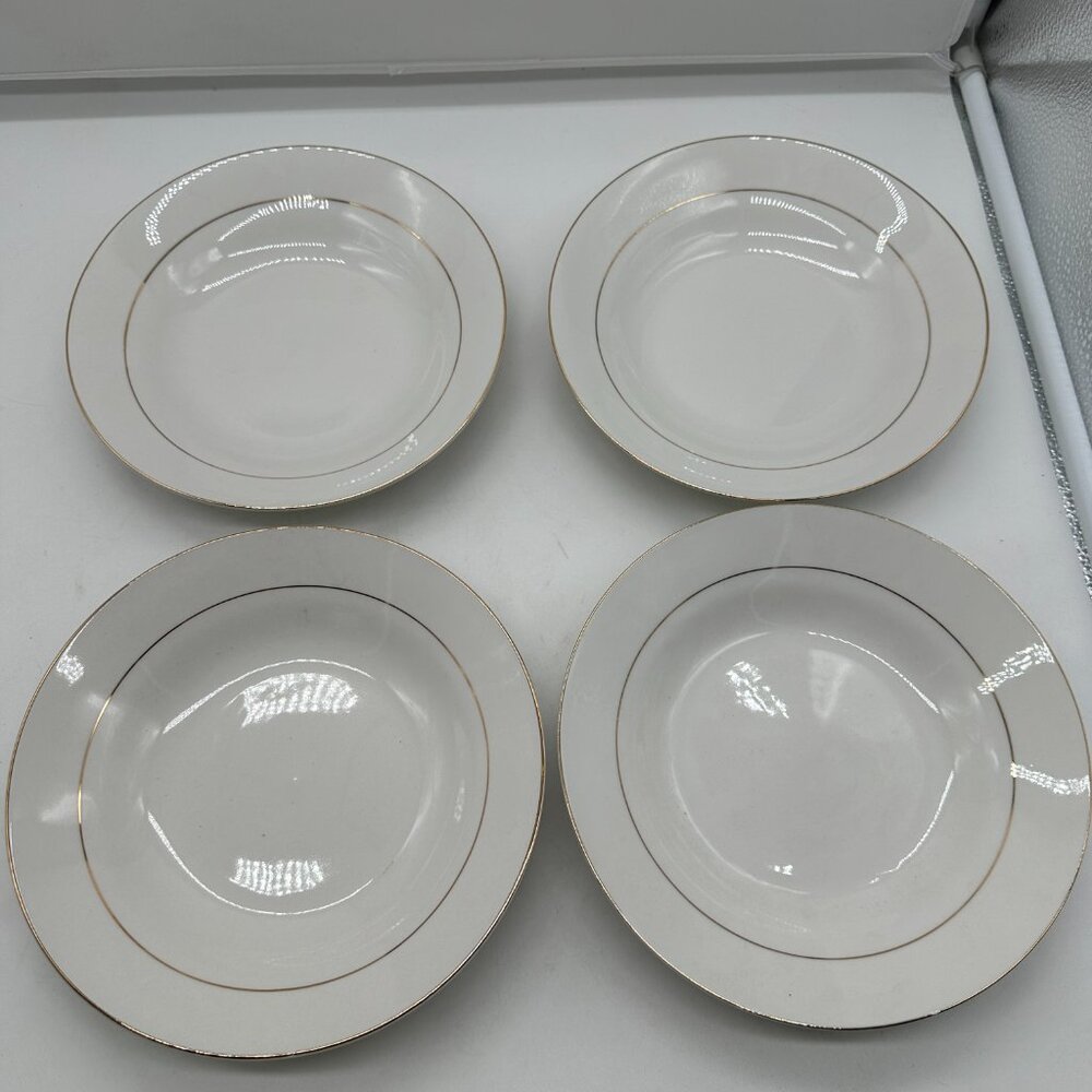 Set of 4 China Classic Gold Coupe Soup Cereal Bowl Bowls 215 8 1/8" White